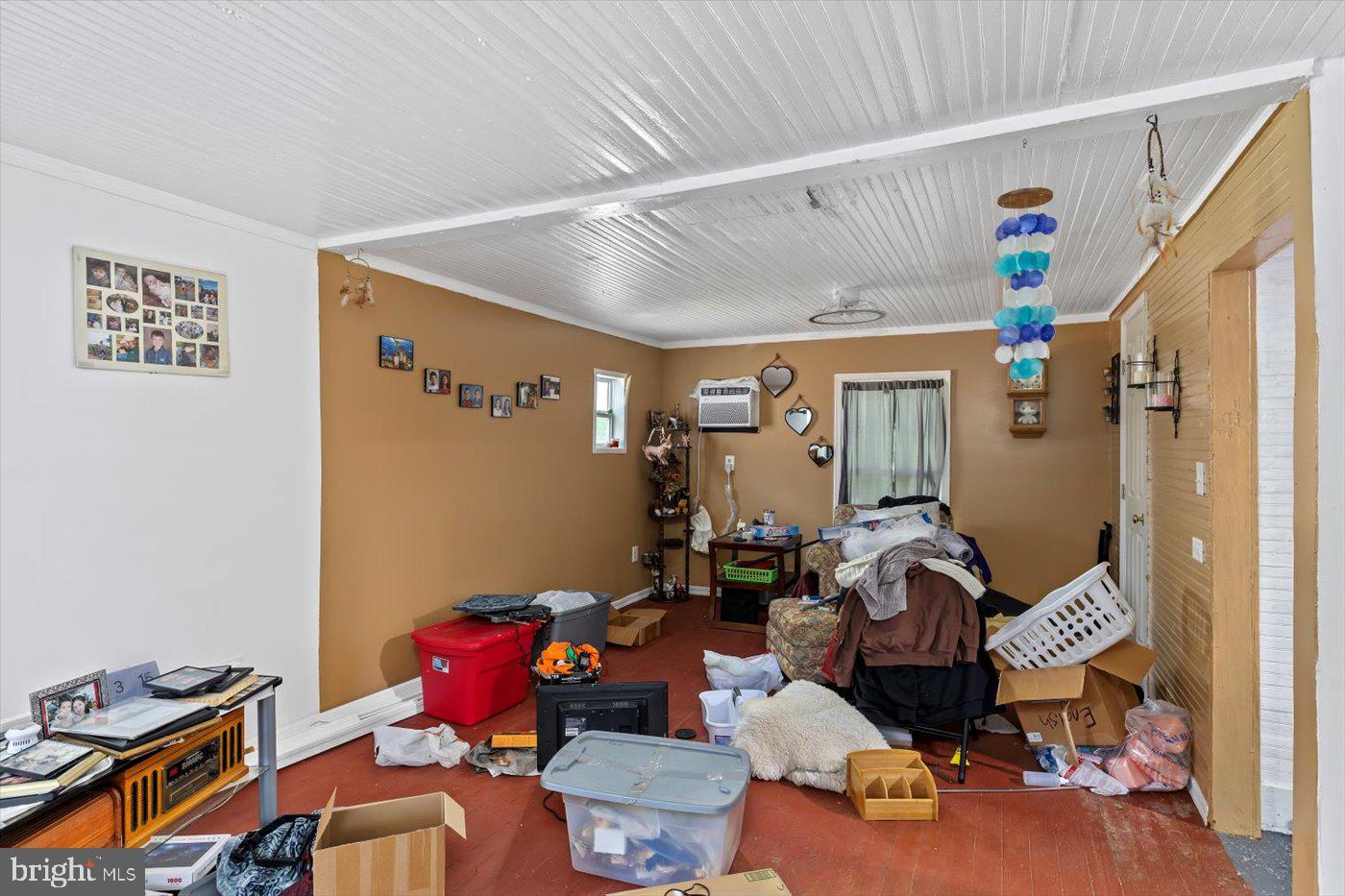 13367 PASSING, BOWLING GREEN, Virginia 22427, 2 Bedrooms Bedrooms, 6 Rooms Rooms,1 BathroomBathrooms,Residential,For sale,13367 PASSING,VACV2008520 MLS # VACV2008520