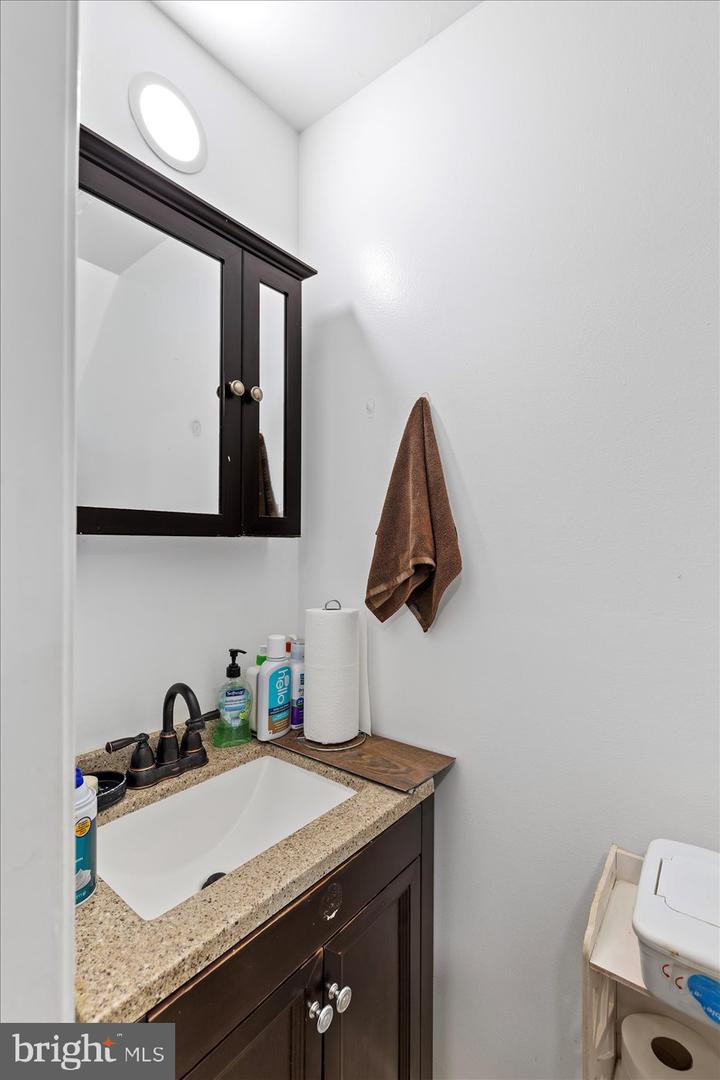 13367 PASSING, BOWLING GREEN, Virginia 22427, 2 Bedrooms Bedrooms, 6 Rooms Rooms,1 BathroomBathrooms,Residential,For sale,13367 PASSING,VACV2008520 MLS # VACV2008520