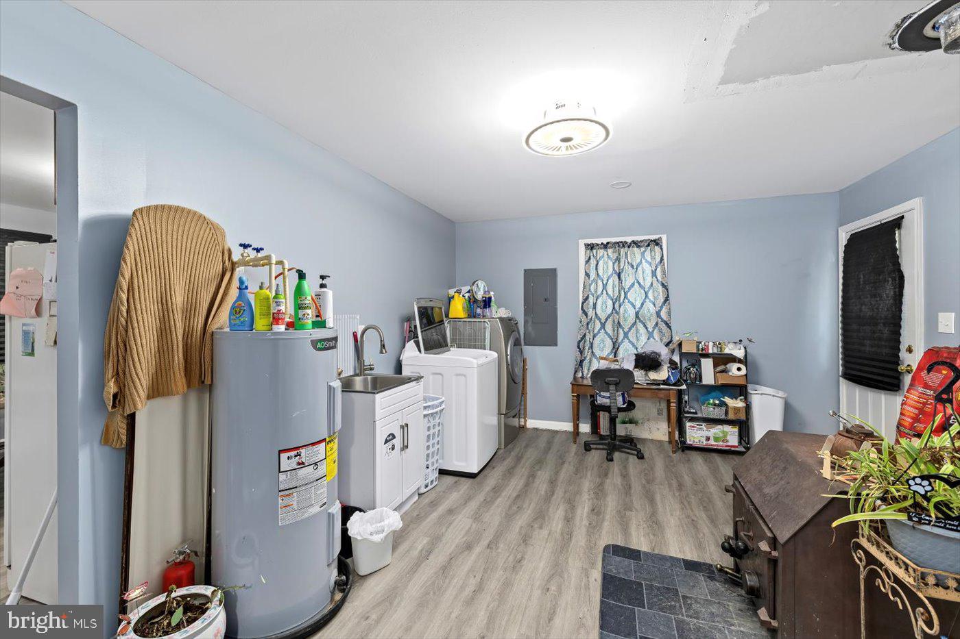 13367 PASSING, BOWLING GREEN, Virginia 22427, 2 Bedrooms Bedrooms, 6 Rooms Rooms,1 BathroomBathrooms,Residential,For sale,13367 PASSING,VACV2008520 MLS # VACV2008520