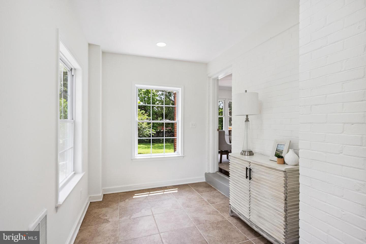 7035 CALAMO ST, SPRINGFIELD, Virginia 22150, 3 Bedrooms Bedrooms, ,3 BathroomsBathrooms,Residential,For sale,7035 CALAMO ST,VAFX2255898 MLS # VAFX2255898