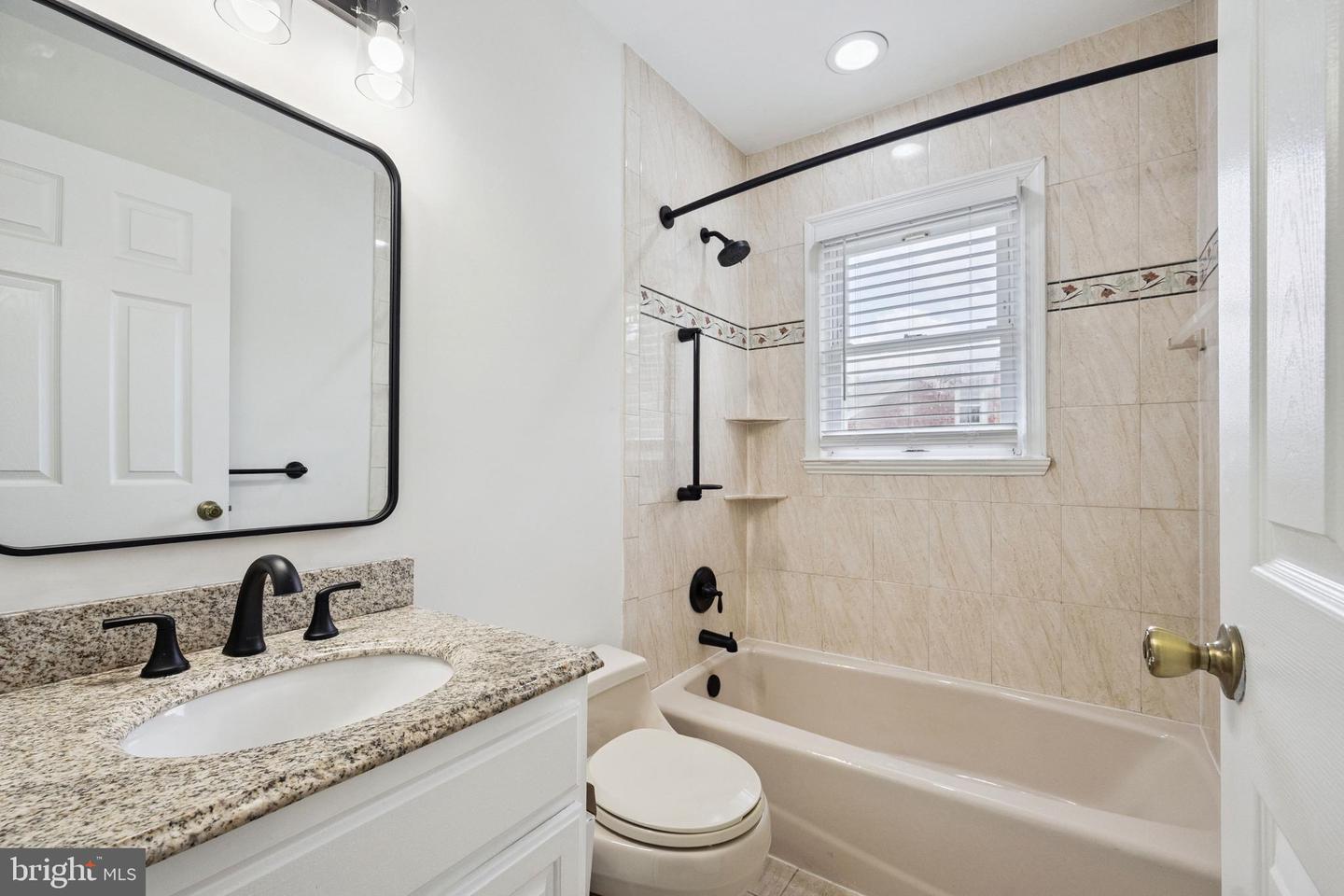 7035 CALAMO ST, SPRINGFIELD, Virginia 22150, 3 Bedrooms Bedrooms, ,3 BathroomsBathrooms,Residential,For sale,7035 CALAMO ST,VAFX2255898 MLS # VAFX2255898