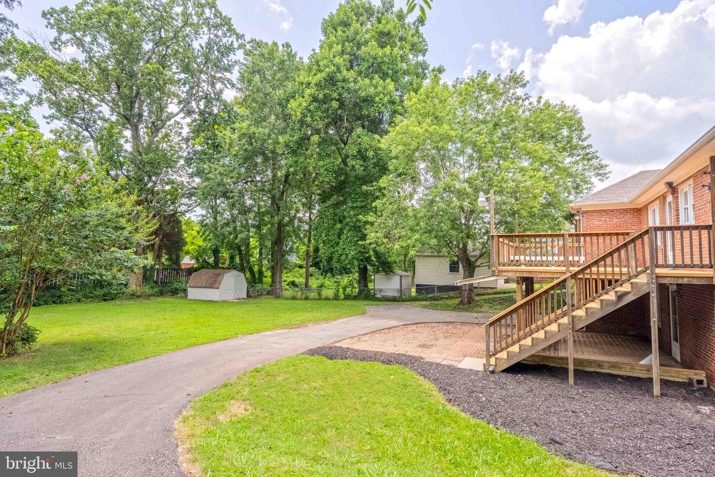 7035 CALAMO ST, SPRINGFIELD, Virginia 22150, 3 Bedrooms Bedrooms, ,3 BathroomsBathrooms,Residential,For sale,7035 CALAMO ST,VAFX2255898 MLS # VAFX2255898