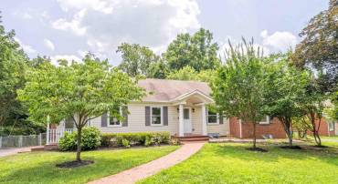 7035 CALAMO ST, SPRINGFIELD, Virginia 22150, 3 Bedrooms Bedrooms, ,3 BathroomsBathrooms,Residential,For sale,7035 CALAMO ST,VAFX2255898 MLS # VAFX2255898