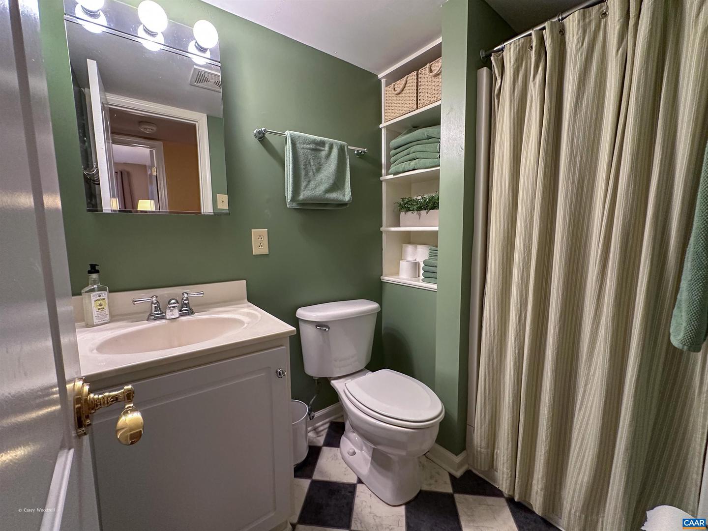 1504 VILLA TER #B, CHARLOTTESVILLE, Virginia 22903, 3 Bedrooms Bedrooms, ,2 BathroomsBathrooms,Residential,For sale,1504 VILLA TER #B,666823 MLS # 666823