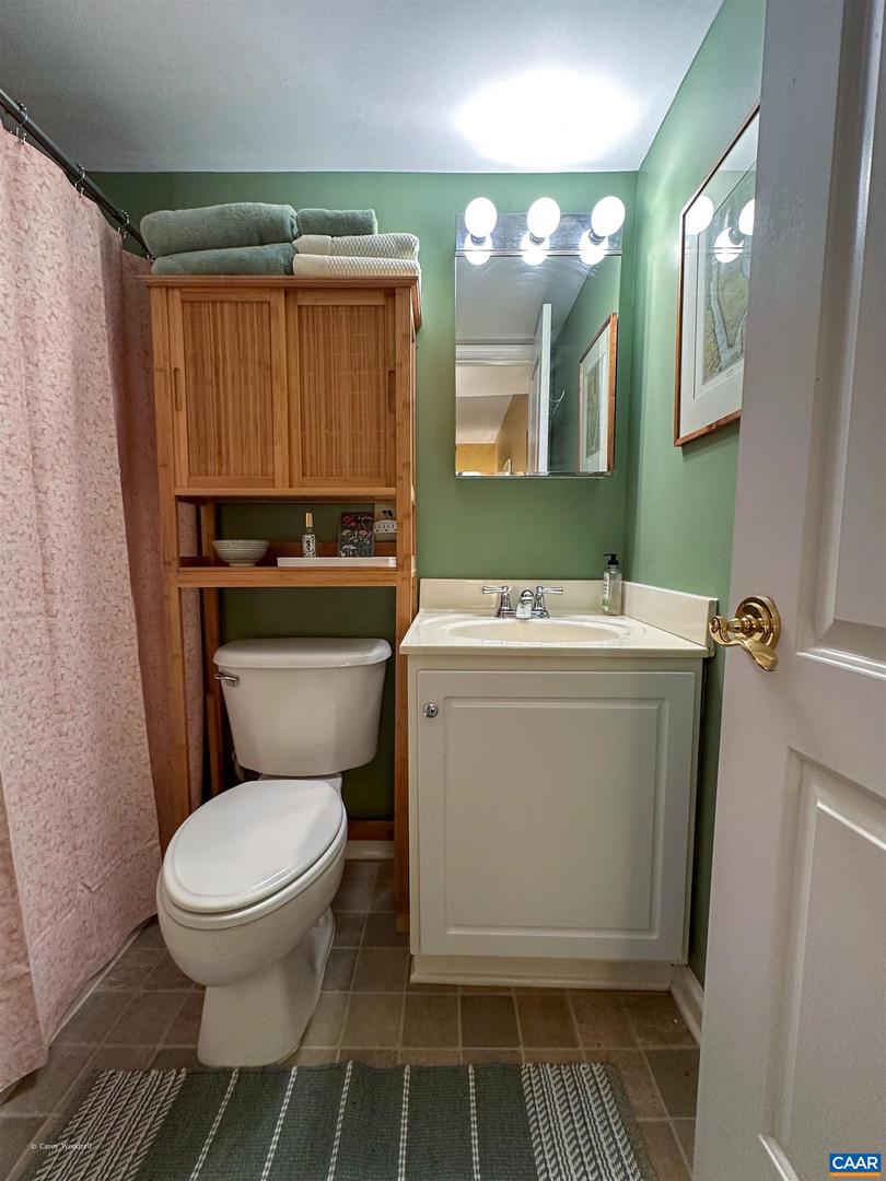 1504 VILLA TER #B, CHARLOTTESVILLE, Virginia 22903, 3 Bedrooms Bedrooms, ,2 BathroomsBathrooms,Residential,For sale,1504 VILLA TER #B,666823 MLS # 666823