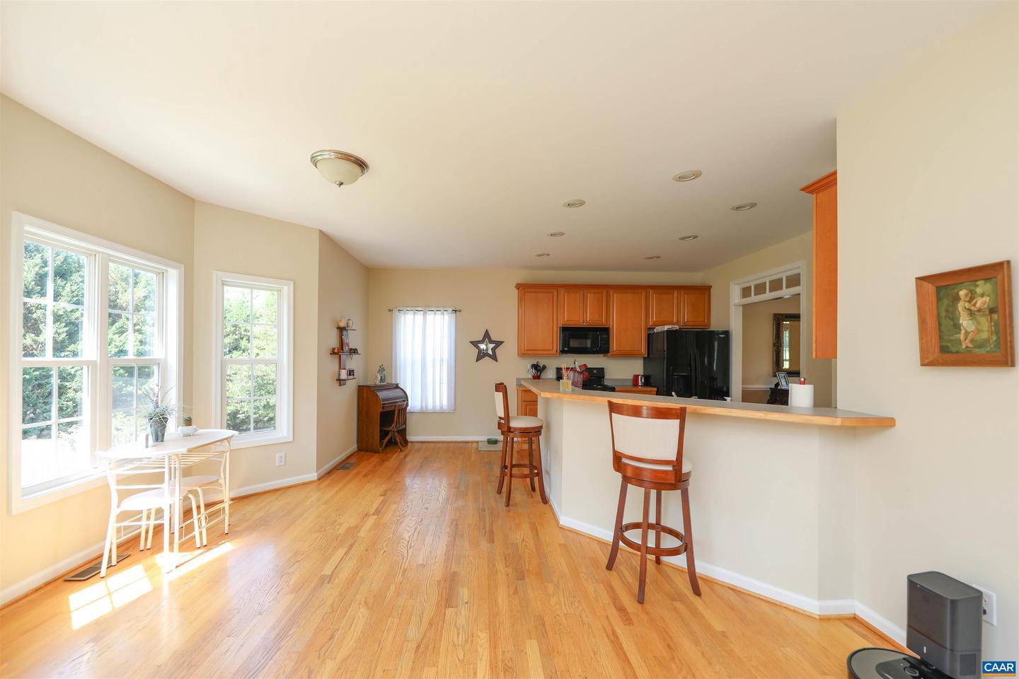 5310 LITTLE FOX LN, CHARLOTTESVILLE, Virginia 22903, 4 Bedrooms Bedrooms, ,2 BathroomsBathrooms,Residential,For sale,5310 LITTLE FOX LN,666824 MLS # 666824