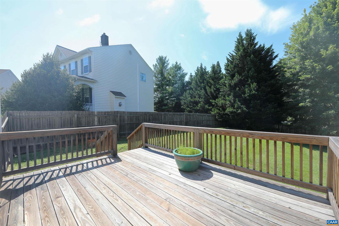 5310 LITTLE FOX LN, CHARLOTTESVILLE, Virginia 22903, 4 Bedrooms Bedrooms, ,2 BathroomsBathrooms,Residential,For sale,5310 LITTLE FOX LN,666824 MLS # 666824