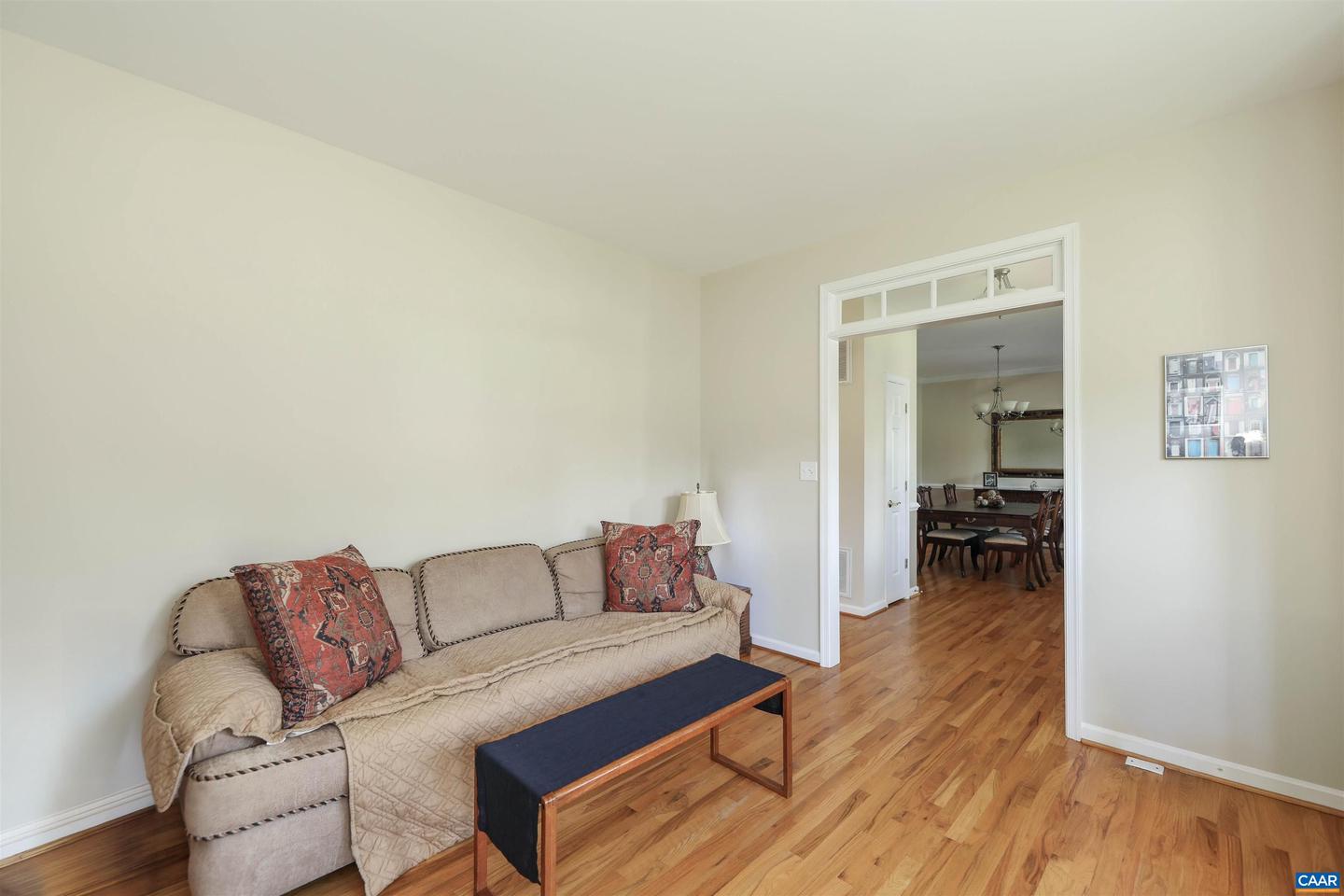 5310 LITTLE FOX LN, CHARLOTTESVILLE, Virginia 22903, 4 Bedrooms Bedrooms, ,2 BathroomsBathrooms,Residential,For sale,5310 LITTLE FOX LN,666824 MLS # 666824