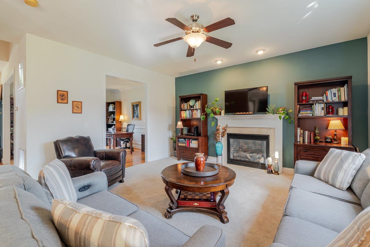 4130 SABRINA CT, PENN LAIRD, Virginia 22846, 4 Bedrooms Bedrooms, ,3 BathroomsBathrooms,Residential,4130 SABRINA CT,666161 MLS # 666161