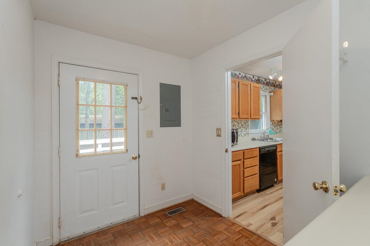 22 LOBLOLLY RD, PALMYRA, Virginia 22963, 3 Bedrooms Bedrooms, ,2 BathroomsBathrooms,Residential,22 LOBLOLLY RD,666827 MLS # 666827