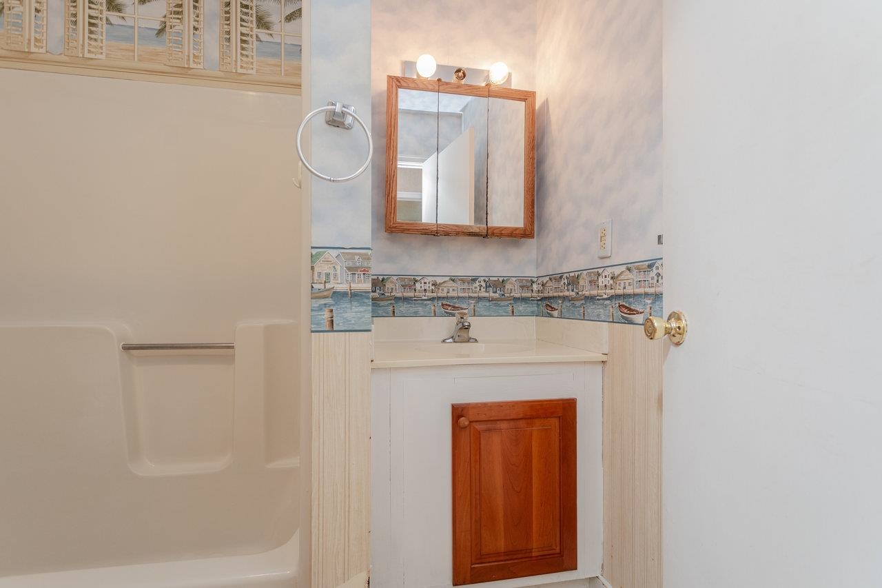 22 LOBLOLLY RD, PALMYRA, Virginia 22963, 3 Bedrooms Bedrooms, ,2 BathroomsBathrooms,Residential,22 LOBLOLLY RD,666827 MLS # 666827