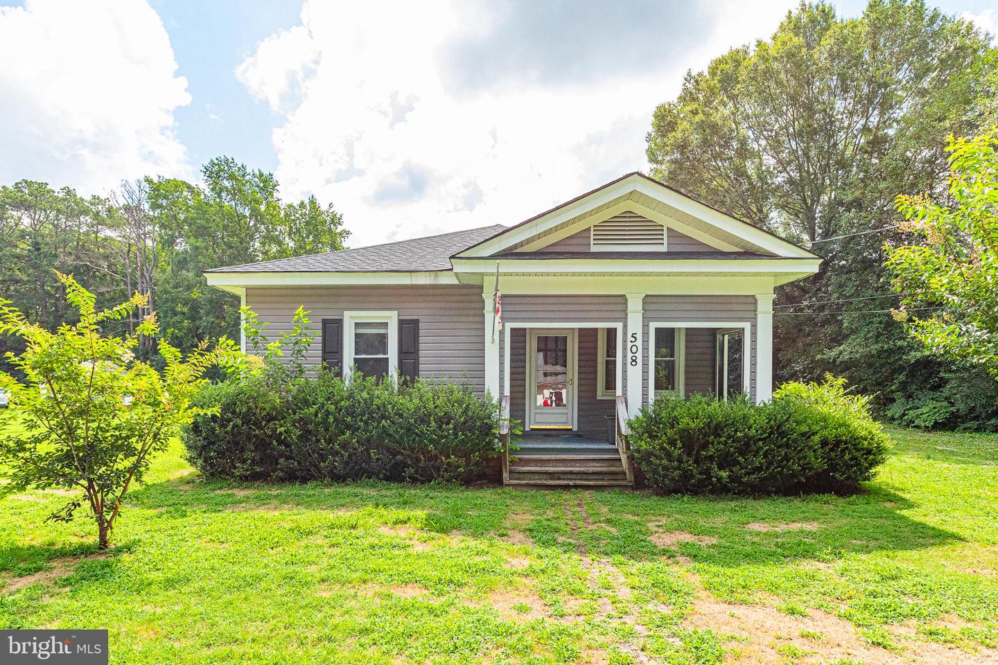 508 CHAPMAN ST, ASHLAND, Virginia 23005, 2 Bedrooms Bedrooms, ,1 BathroomBathrooms,Residential,For sale,508 CHAPMAN ST,VAHA2001022 MLS # VAHA2001022