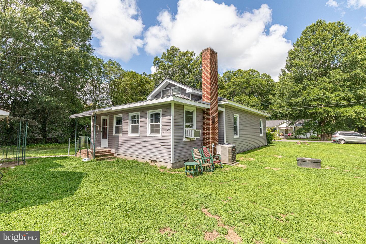508 CHAPMAN ST, ASHLAND, Virginia 23005, 2 Bedrooms Bedrooms, ,1 BathroomBathrooms,Residential,For sale,508 CHAPMAN ST,VAHA2001022 MLS # VAHA2001022