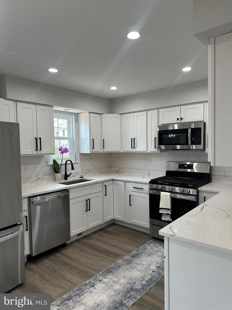530 COVINGTON TER NE, LEESBURG, Virginia 20176, 4 Bedrooms Bedrooms, ,3 BathroomsBathrooms,Residential,For sale,530 COVINGTON TER NE,VALO2101396 MLS # VALO2101396