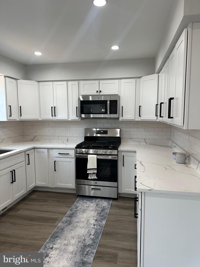530 COVINGTON TER NE, LEESBURG, Virginia 20176, 4 Bedrooms Bedrooms, ,3 BathroomsBathrooms,Residential,For sale,530 COVINGTON TER NE,VALO2101396 MLS # VALO2101396