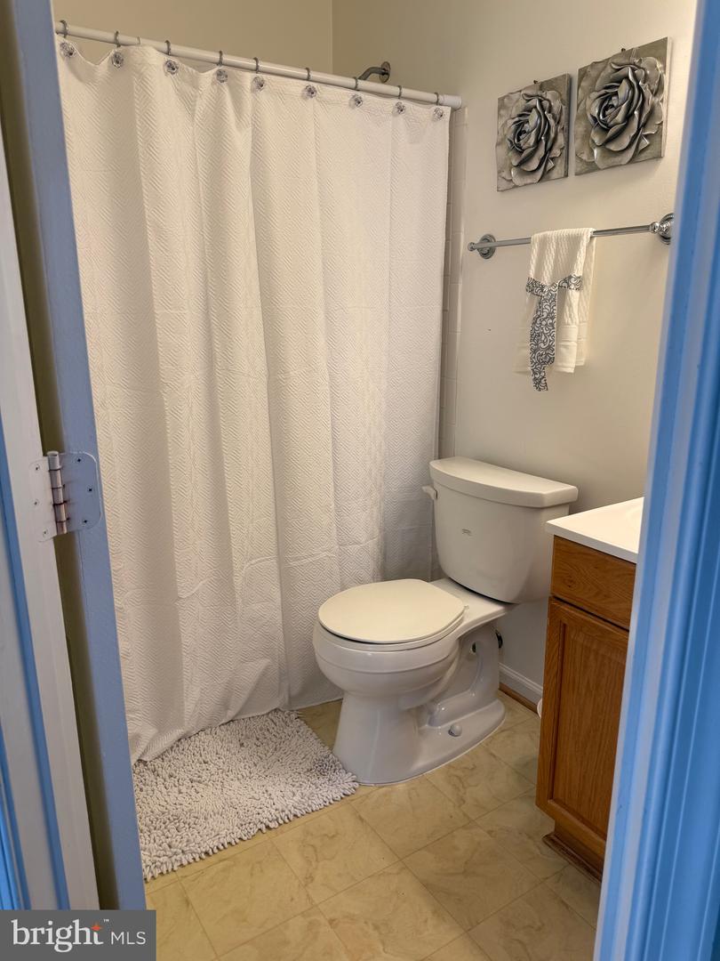 1207 KINGS CREST DR, STAFFORD, Virginia 22554, 3 Bedrooms Bedrooms, ,2 BathroomsBathrooms,Residential,For sale,1207 KINGS CREST DR,VAST2040592 MLS # VAST2040592