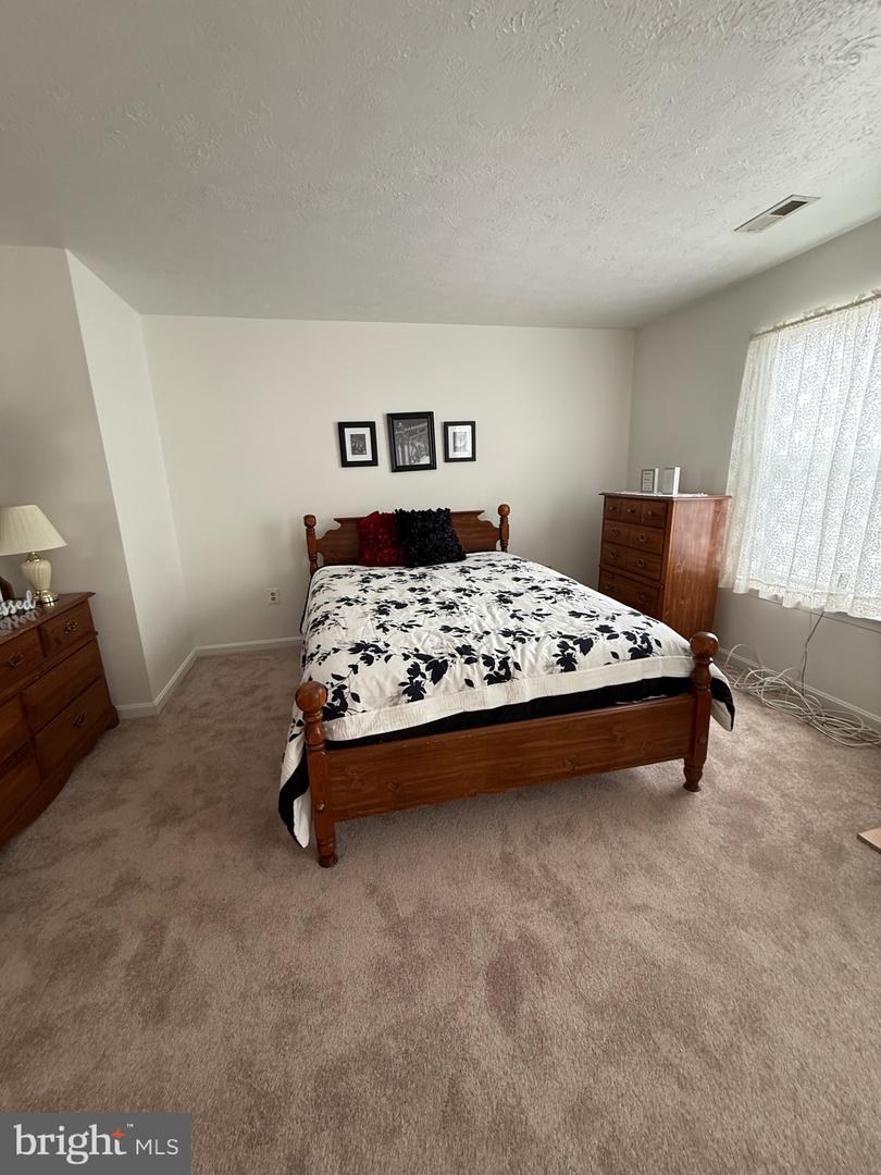 1207 KINGS CREST DR, STAFFORD, Virginia 22554, 3 Bedrooms Bedrooms, ,2 BathroomsBathrooms,Residential,For sale,1207 KINGS CREST DR,VAST2040592 MLS # VAST2040592