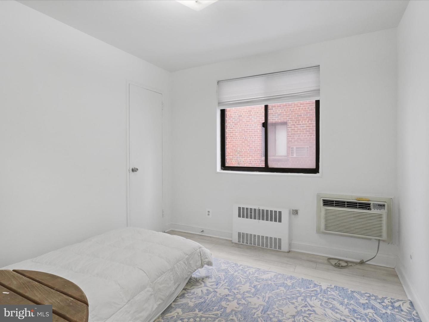 1581 N COLONIAL TER #201-X, ARLINGTON, Virginia 22209, 2 Bedrooms Bedrooms, ,1 BathroomBathrooms,Residential,For sale,1581 N COLONIAL TER #201-X,VAAR2060832 MLS # VAAR2060832
