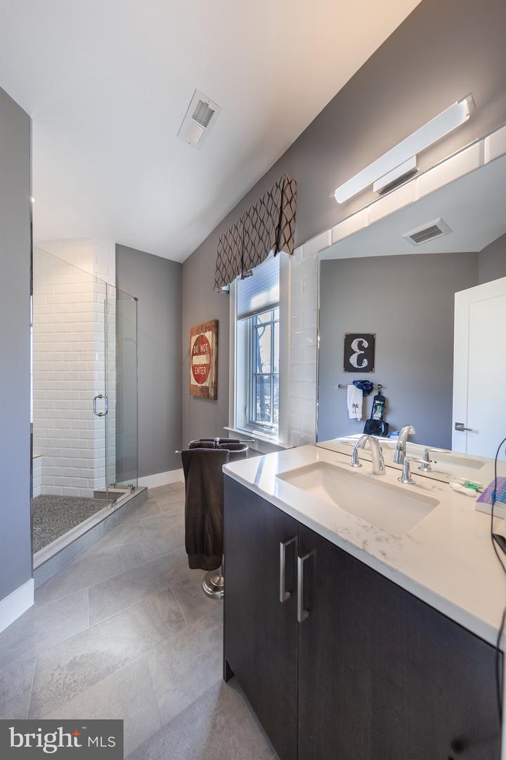 10601 BROOKEVILLE CT, GREAT FALLS, Virginia 22066, 6 Bedrooms Bedrooms, ,6 BathroomsBathrooms,Residential,For sale,10601 BROOKEVILLE CT,VAFX2255680 MLS # VAFX2255680