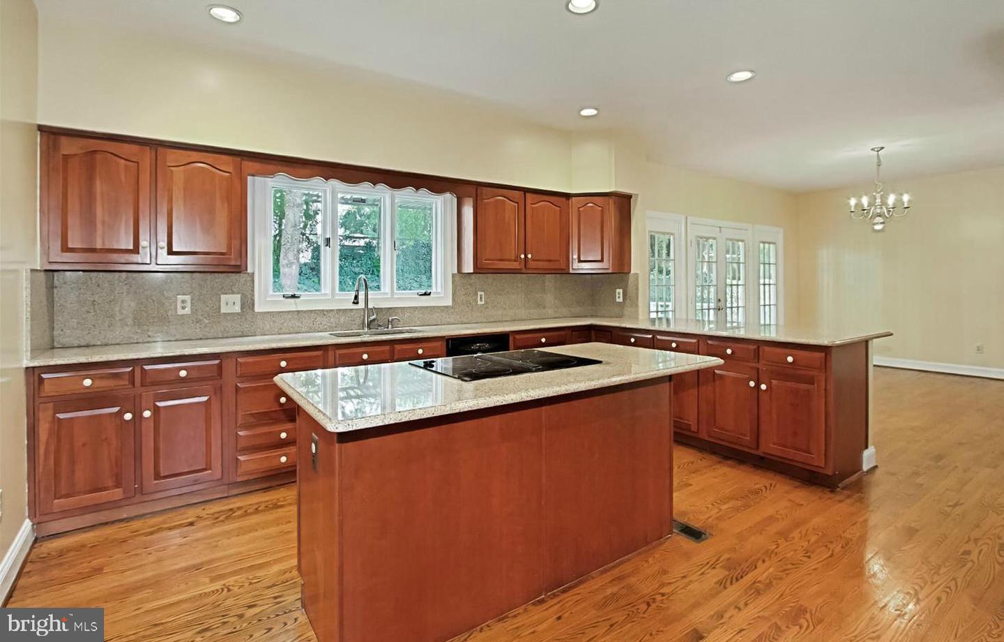 7204 QUIET CV, ANNANDALE, Virginia 22003, 4 Bedrooms Bedrooms, ,4 BathroomsBathrooms,Residential,For sale,7204 QUIET CV,VAFX2255930 MLS # VAFX2255930