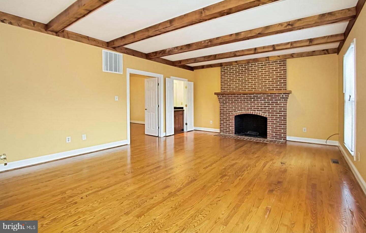 7204 QUIET CV, ANNANDALE, Virginia 22003, 4 Bedrooms Bedrooms, ,4 BathroomsBathrooms,Residential,For sale,7204 QUIET CV,VAFX2255930 MLS # VAFX2255930