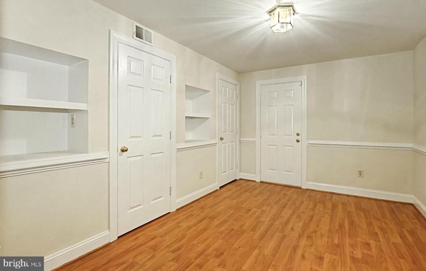 7204 QUIET CV, ANNANDALE, Virginia 22003, 4 Bedrooms Bedrooms, ,4 BathroomsBathrooms,Residential,For sale,7204 QUIET CV,VAFX2255930 MLS # VAFX2255930