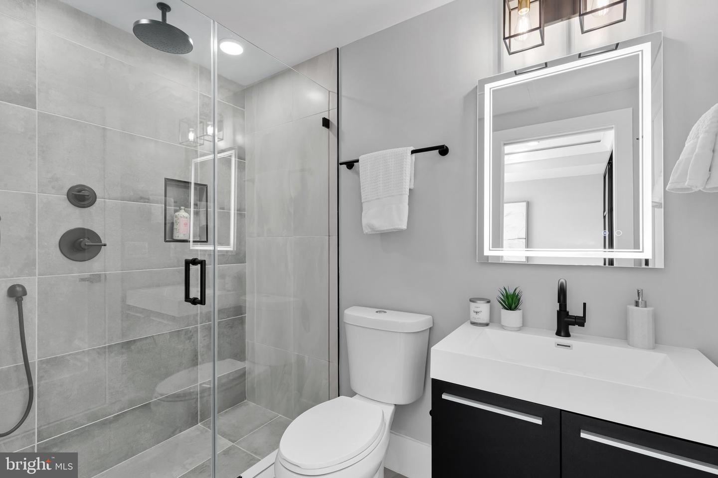 4014 GEORGIA AVE NW #402, WASHINGTON, District Of Columbia 20011, 2 Bedrooms Bedrooms, ,2 BathroomsBathrooms,Residential,For sale,4014 GEORGIA AVE NW #402,DCDC2210748 MLS # DCDC2210748