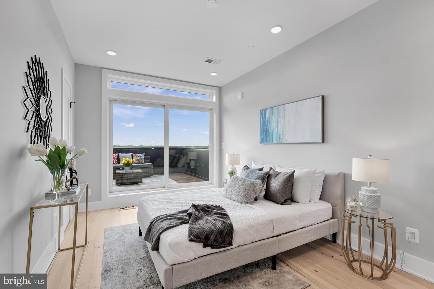 4014 GEORGIA AVE NW #402, WASHINGTON, District Of Columbia 20011, 2 Bedrooms Bedrooms, ,2 BathroomsBathrooms,Residential,For sale,4014 GEORGIA AVE NW #402,DCDC2210748 MLS # DCDC2210748