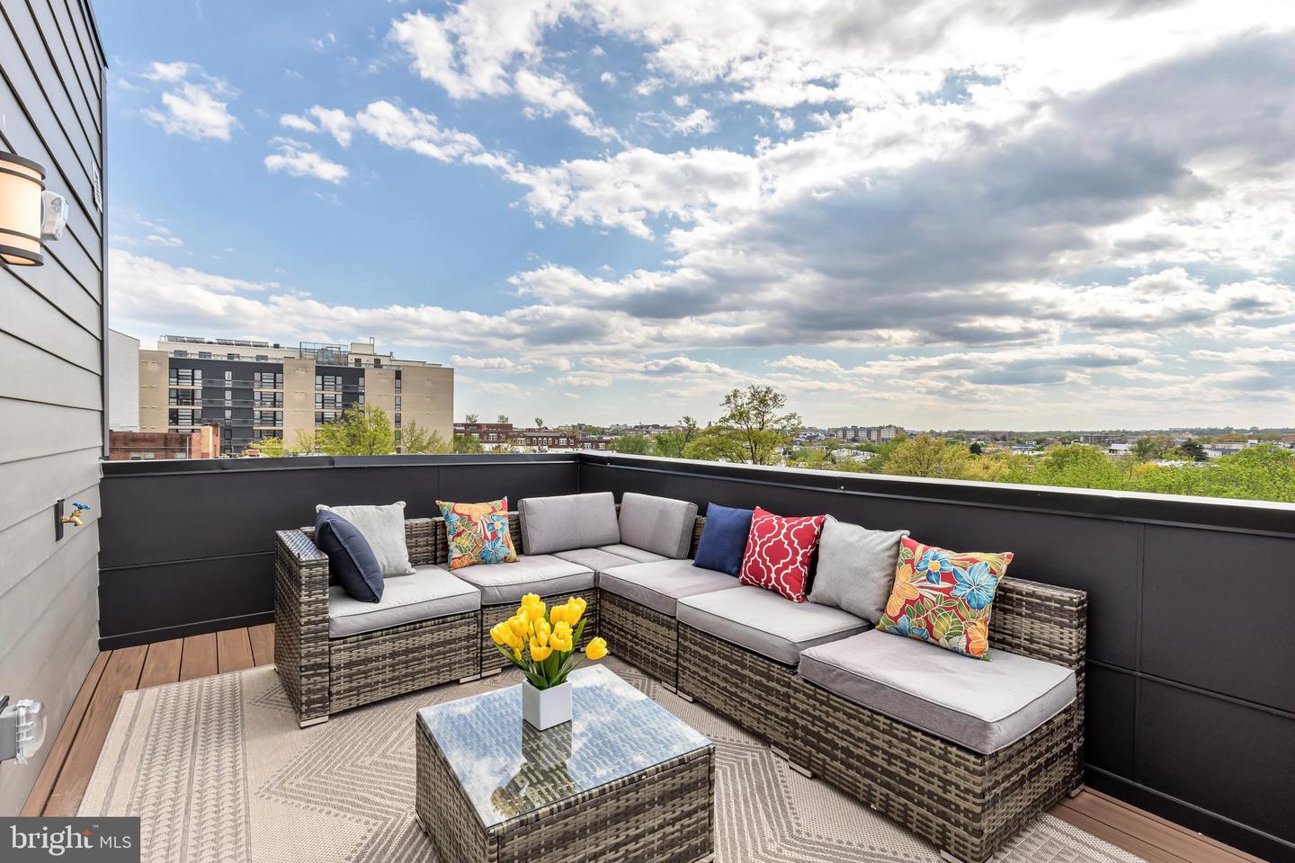 4014 GEORGIA AVE NW #402, WASHINGTON, District Of Columbia 20011, 2 Bedrooms Bedrooms, ,2 BathroomsBathrooms,Residential,For sale,4014 GEORGIA AVE NW #402,DCDC2210748 MLS # DCDC2210748