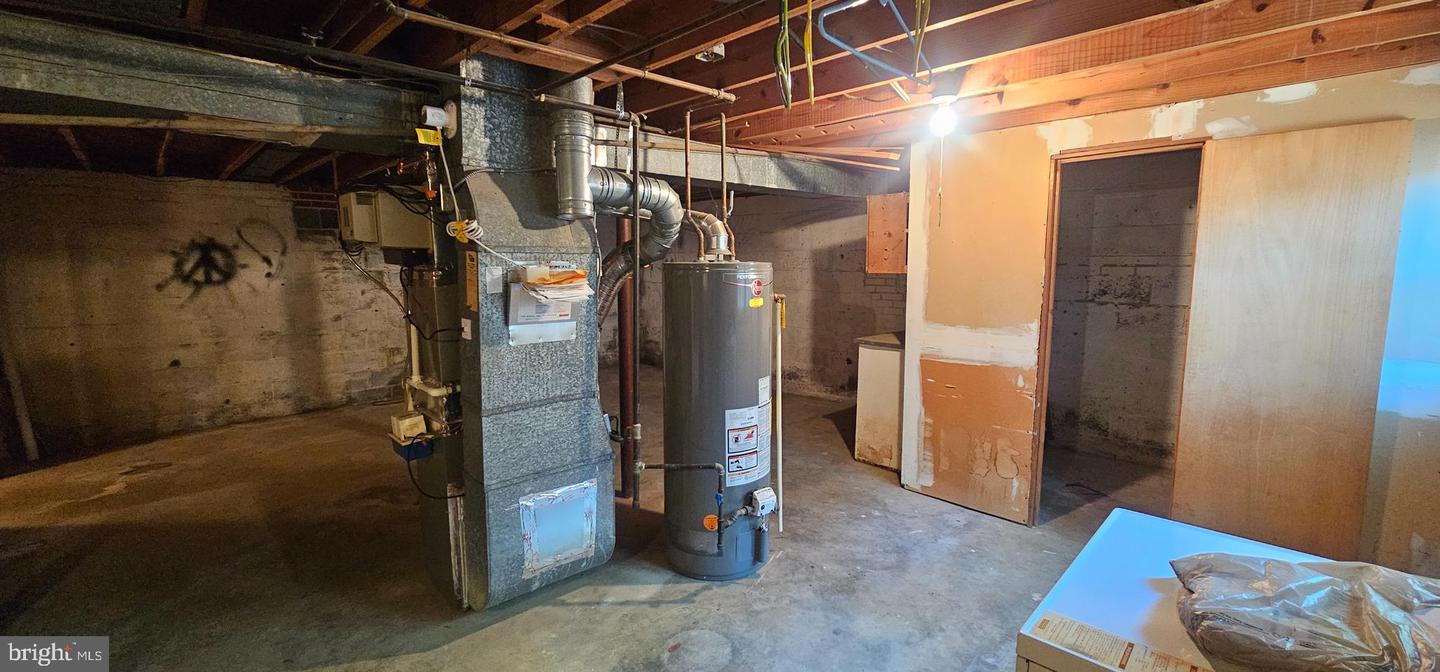 2711 GROVETON ST, ALEXANDRIA, Virginia 22306, 3 Bedrooms Bedrooms, ,2 BathroomsBathrooms,Residential,For sale,2711 GROVETON ST,VAFX2255954 MLS # VAFX2255954