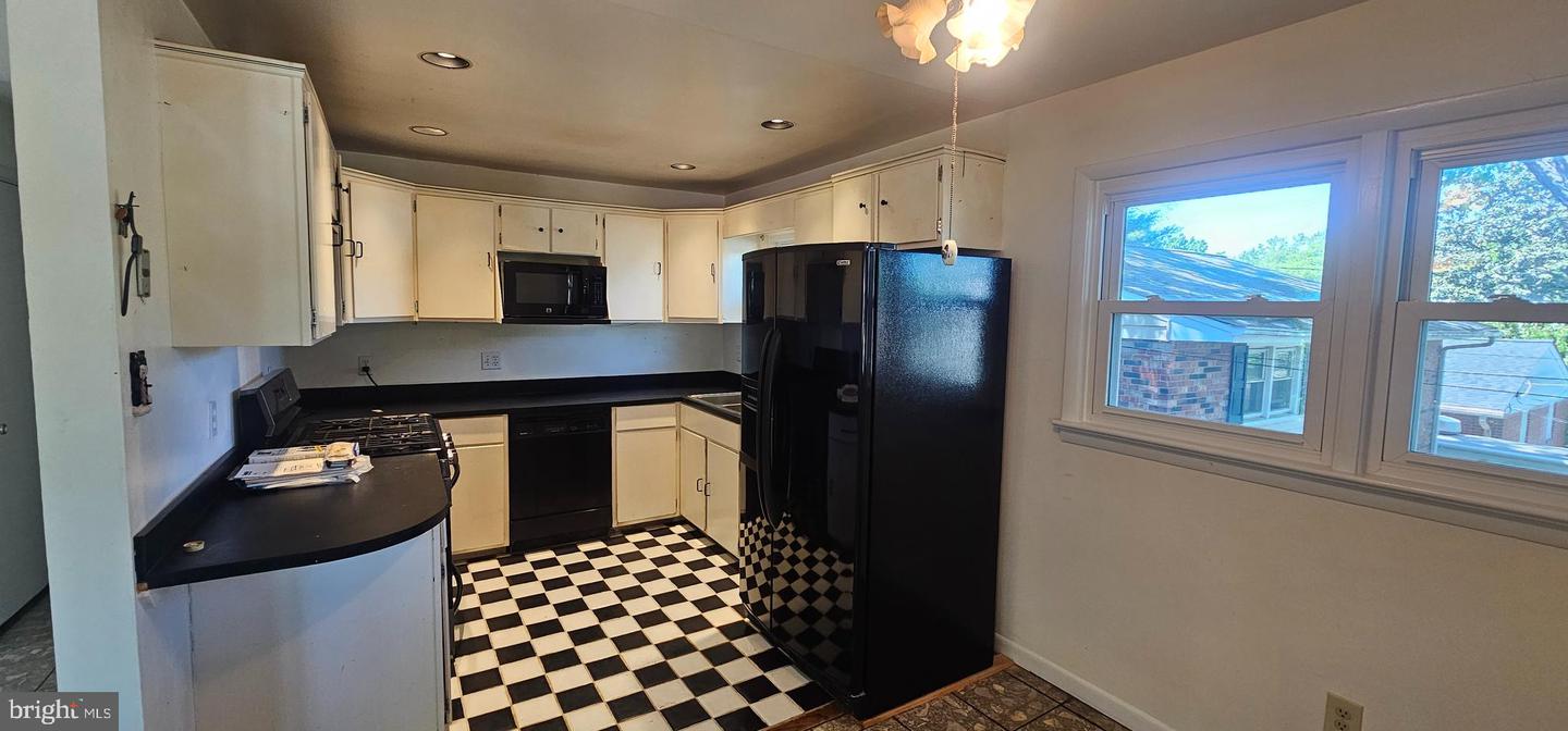 2711 GROVETON ST, ALEXANDRIA, Virginia 22306, 3 Bedrooms Bedrooms, ,2 BathroomsBathrooms,Residential,For sale,2711 GROVETON ST,VAFX2255954 MLS # VAFX2255954
