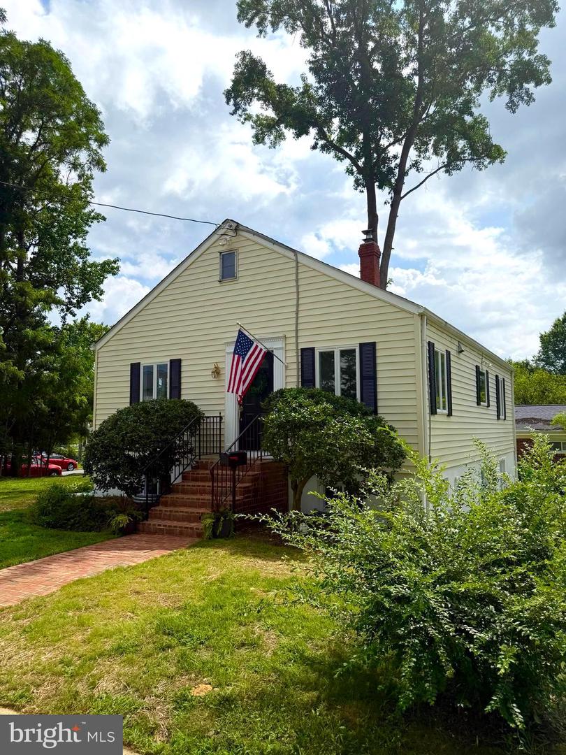 7001 MEMORIAL HEIGHTS DR, ALEXANDRIA, Virginia 22306, 4 Bedrooms Bedrooms, ,2 BathroomsBathrooms,Residential,For sale,7001 MEMORIAL HEIGHTS DR,VAFX2231516 MLS # VAFX2231516