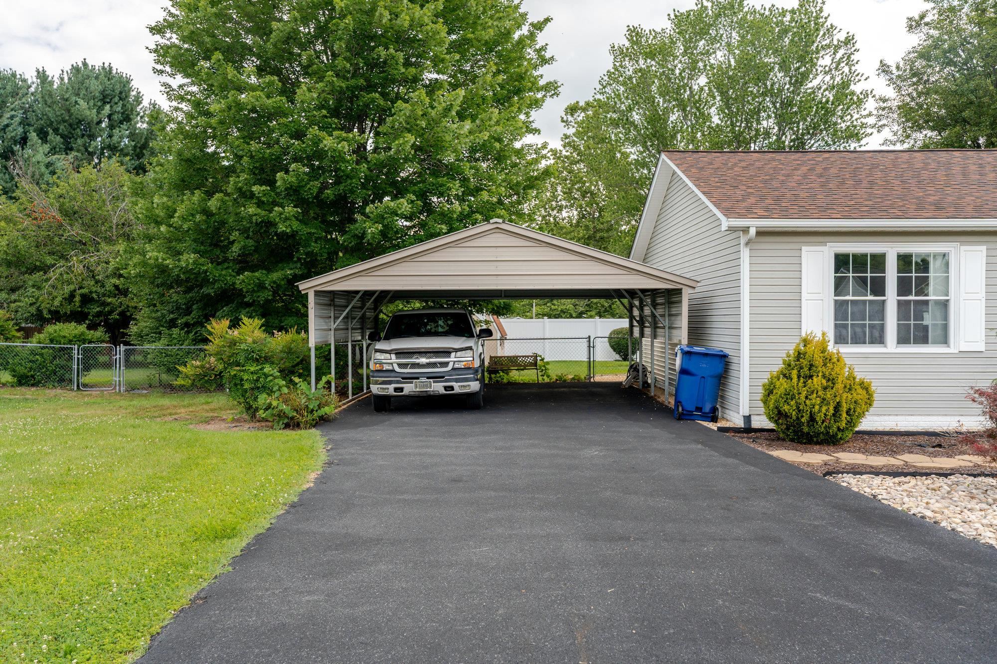 302 14TH ST, GROTTOES, Virginia 24441, 3 Bedrooms Bedrooms, ,2 BathroomsBathrooms,Residential,302 14TH ST,666830 MLS # 666830