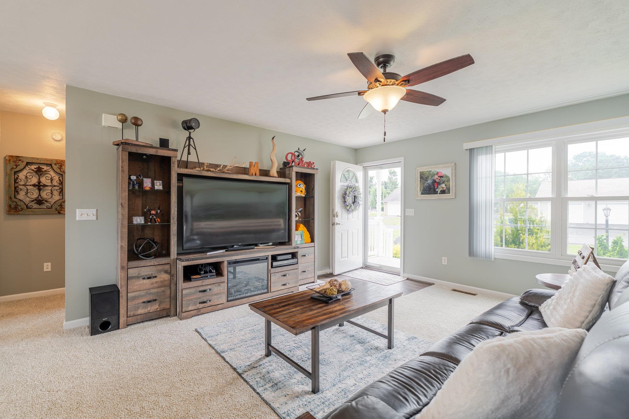 302 14TH ST, GROTTOES, Virginia 24441, 3 Bedrooms Bedrooms, ,2 BathroomsBathrooms,Residential,302 14TH ST,666830 MLS # 666830