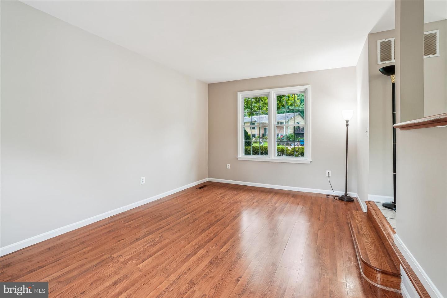 2502 DOVER CT, WOODBRIDGE, Virginia 22192, 4 Bedrooms Bedrooms, ,2 BathroomsBathrooms,Residential,For sale,2502 DOVER CT,VAPW2095832 MLS # VAPW2095832