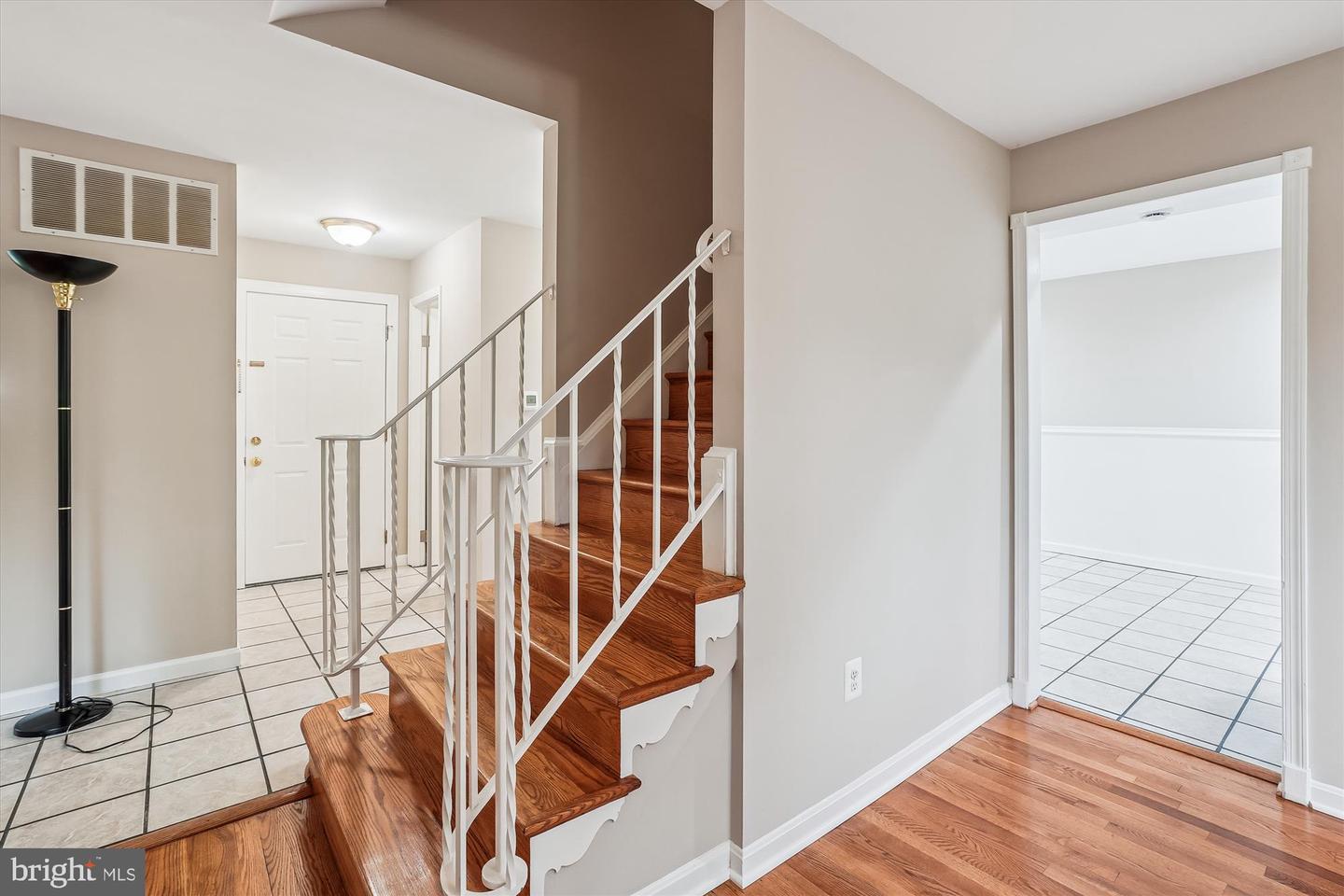 2502 DOVER CT, WOODBRIDGE, Virginia 22192, 4 Bedrooms Bedrooms, ,2 BathroomsBathrooms,Residential,For sale,2502 DOVER CT,VAPW2095832 MLS # VAPW2095832