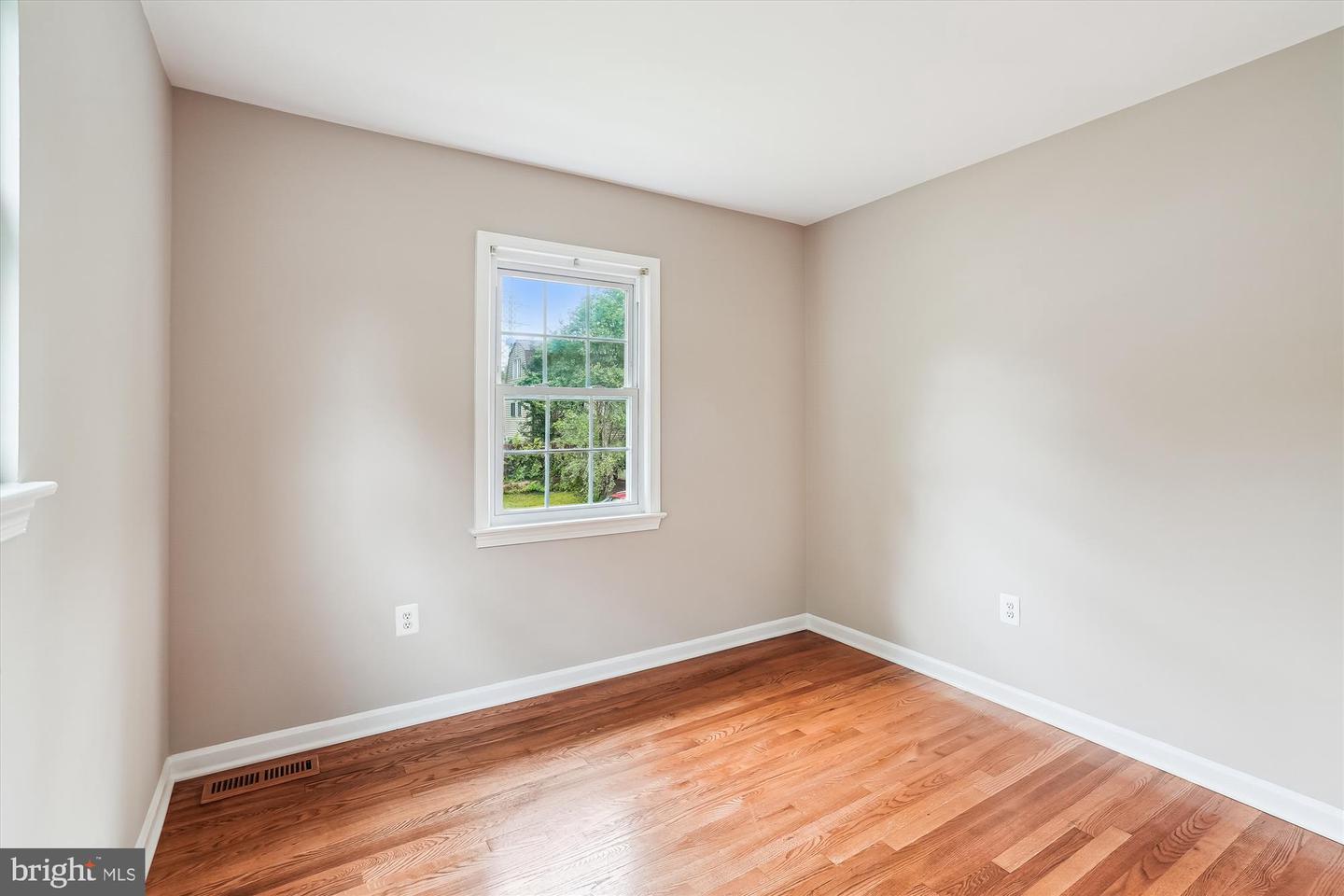 2502 DOVER CT, WOODBRIDGE, Virginia 22192, 4 Bedrooms Bedrooms, ,2 BathroomsBathrooms,Residential,For sale,2502 DOVER CT,VAPW2095832 MLS # VAPW2095832