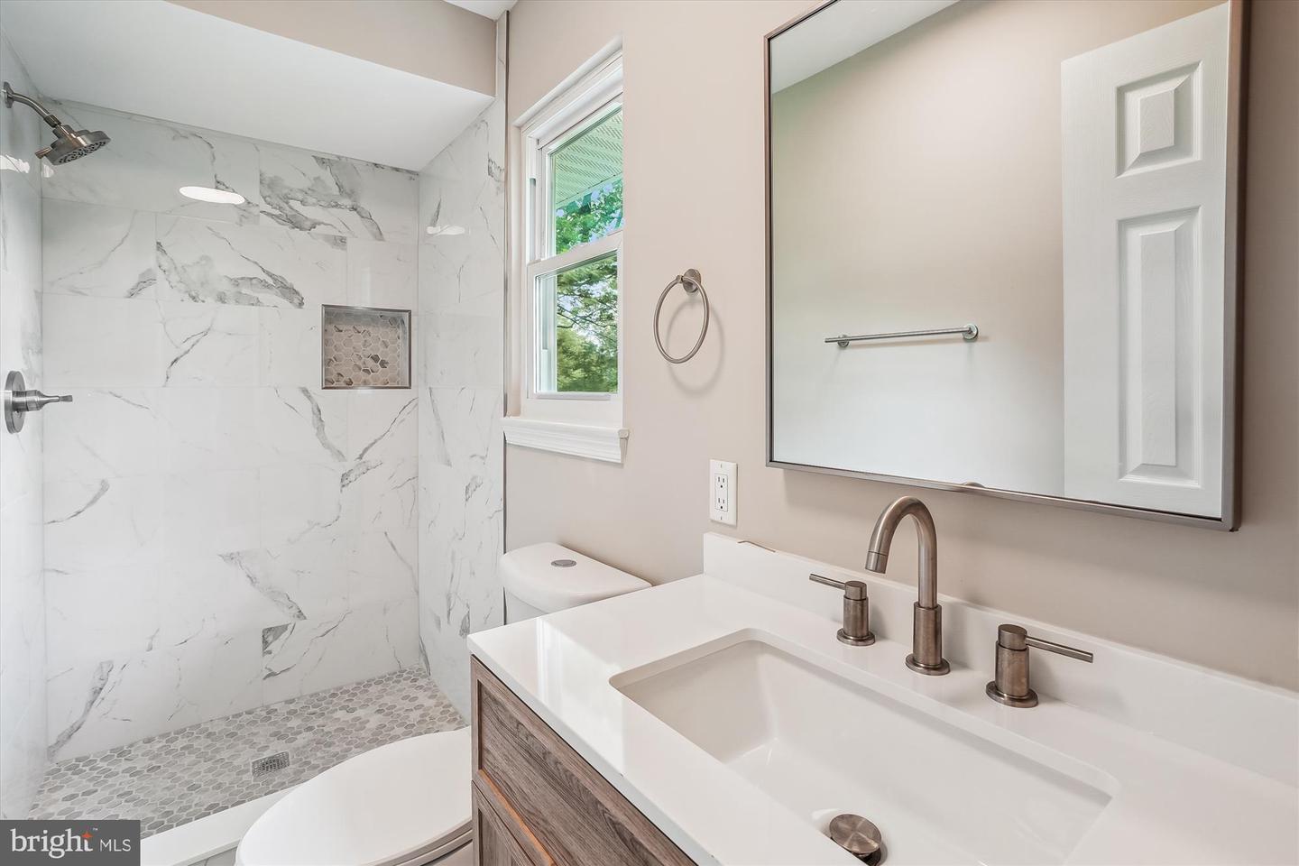 2502 DOVER CT, WOODBRIDGE, Virginia 22192, 4 Bedrooms Bedrooms, ,2 BathroomsBathrooms,Residential,For sale,2502 DOVER CT,VAPW2095832 MLS # VAPW2095832
