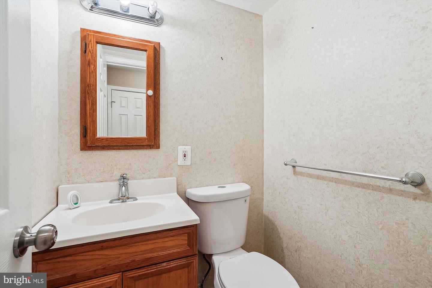 2502 DOVER CT, WOODBRIDGE, Virginia 22192, 4 Bedrooms Bedrooms, ,2 BathroomsBathrooms,Residential,For sale,2502 DOVER CT,VAPW2095832 MLS # VAPW2095832