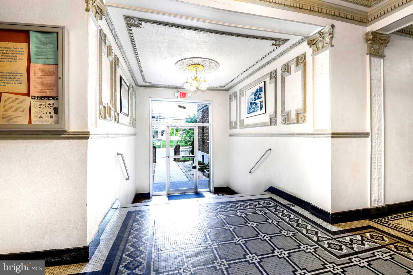 4120 14TH ST NW #33, WASHINGTON, District Of Columbia 20011, 1 Bedroom Bedrooms, ,1 BathroomBathrooms,Residential,For sale,4120 14TH ST NW #33,DCDC2206172 MLS # DCDC2206172