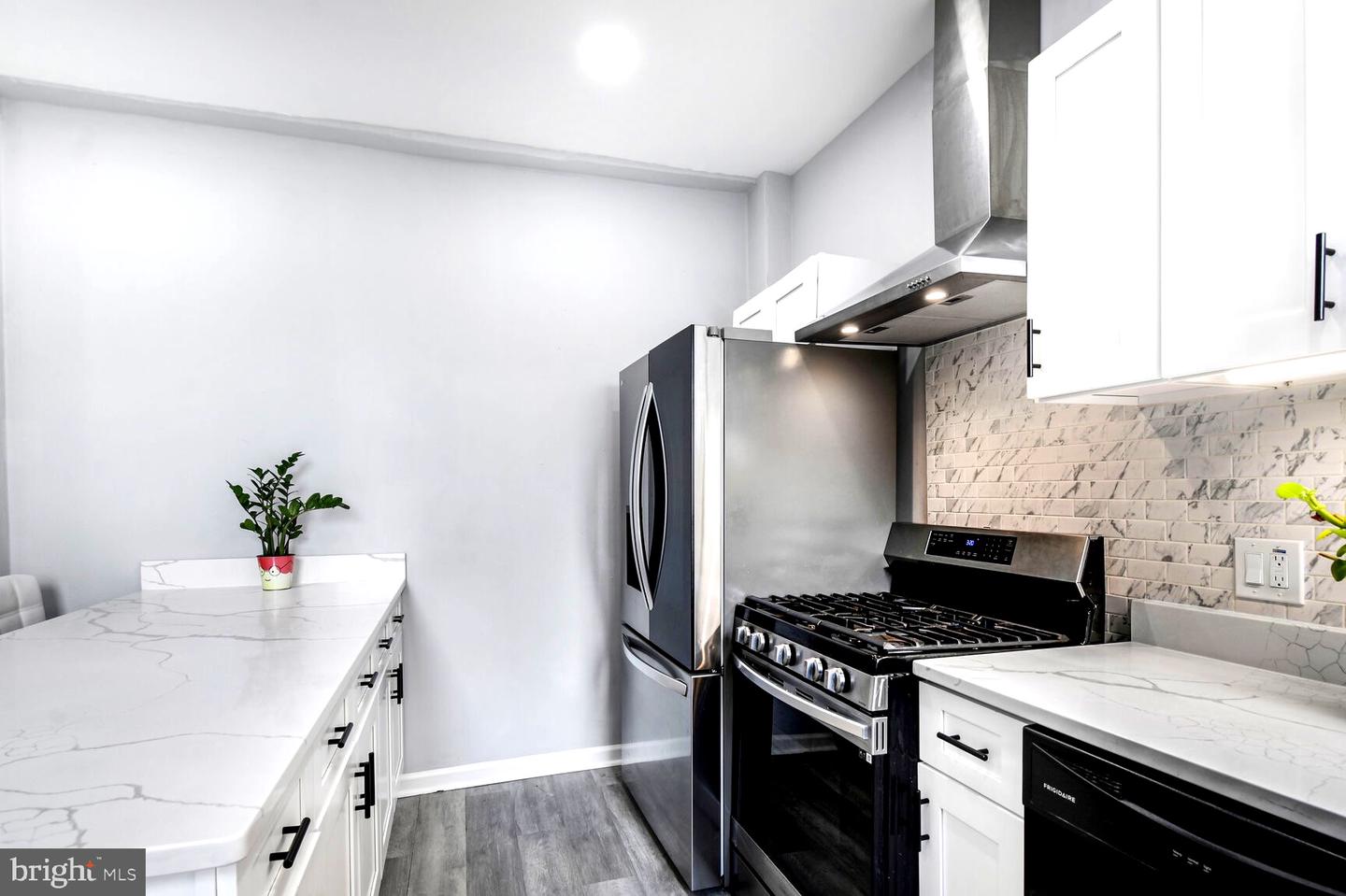 4120 14TH ST NW #33, WASHINGTON, District Of Columbia 20011, 1 Bedroom Bedrooms, ,1 BathroomBathrooms,Residential,For sale,4120 14TH ST NW #33,DCDC2206172 MLS # DCDC2206172