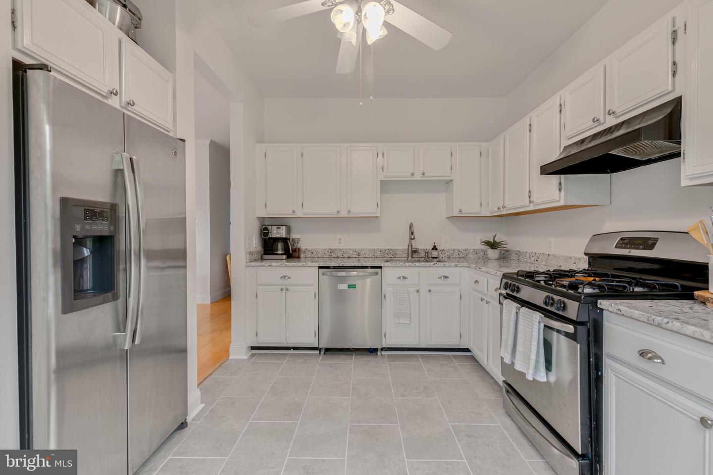 20419 RIVERBEND SQ #202, STERLING, Virginia 20165, 2 Bedrooms Bedrooms, ,2 BathroomsBathrooms,Residential,For sale,20419 RIVERBEND SQ #202,VALO2100982 MLS # VALO2100982