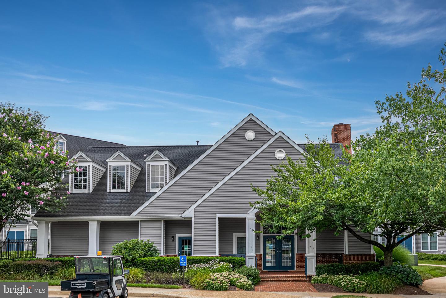 20419 RIVERBEND SQ #202, STERLING, Virginia 20165, 2 Bedrooms Bedrooms, ,2 BathroomsBathrooms,Residential,For sale,20419 RIVERBEND SQ #202,VALO2100982 MLS # VALO2100982