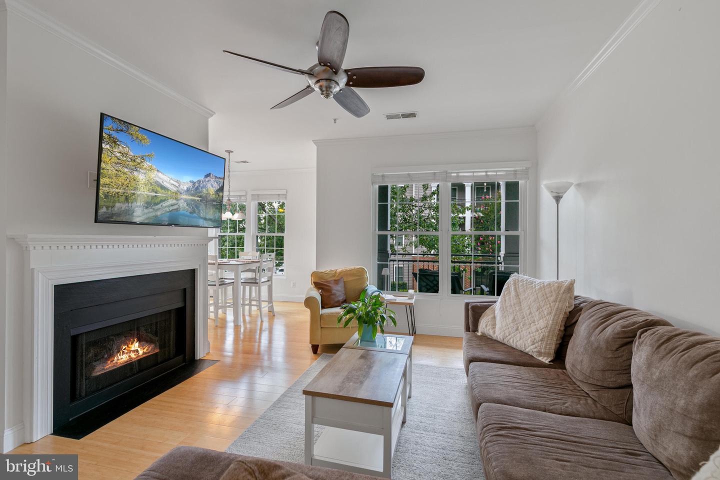 20419 RIVERBEND SQ #202, STERLING, Virginia 20165, 2 Bedrooms Bedrooms, ,2 BathroomsBathrooms,Residential,For sale,20419 RIVERBEND SQ #202,VALO2100982 MLS # VALO2100982