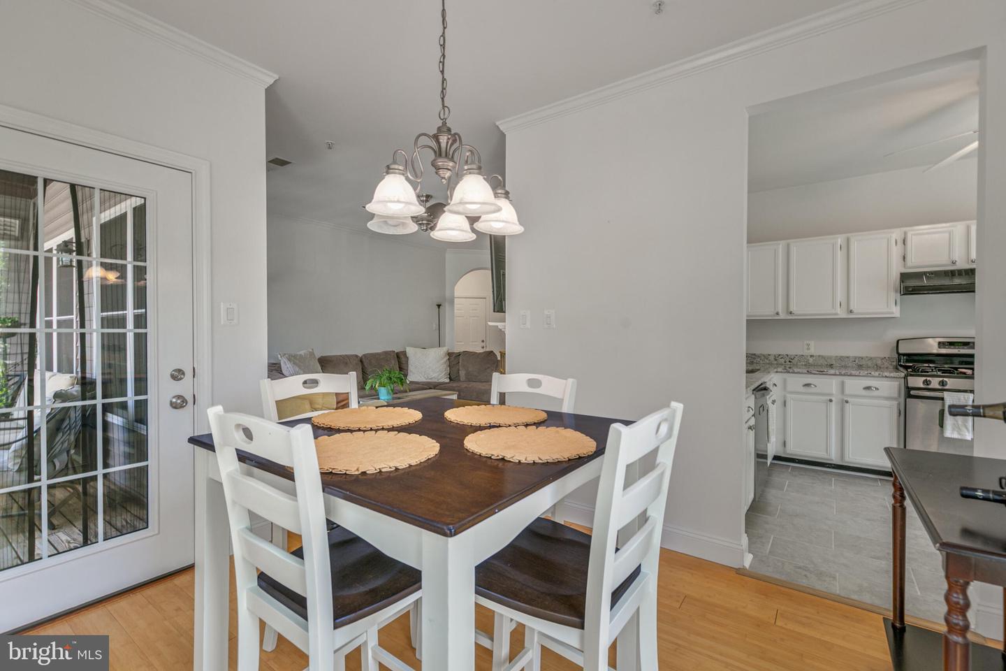 20419 RIVERBEND SQ #202, STERLING, Virginia 20165, 2 Bedrooms Bedrooms, ,2 BathroomsBathrooms,Residential,For sale,20419 RIVERBEND SQ #202,VALO2100982 MLS # VALO2100982