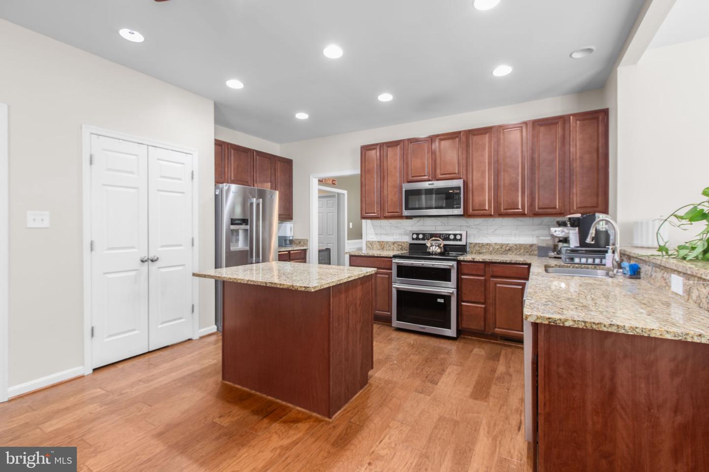 39 TIMBERIDGE DR, FREDERICKSBURG, Virginia 22406, 4 Bedrooms Bedrooms, ,4 BathroomsBathrooms,Residential,For sale,39 TIMBERIDGE DR,VAST2040560 MLS # VAST2040560