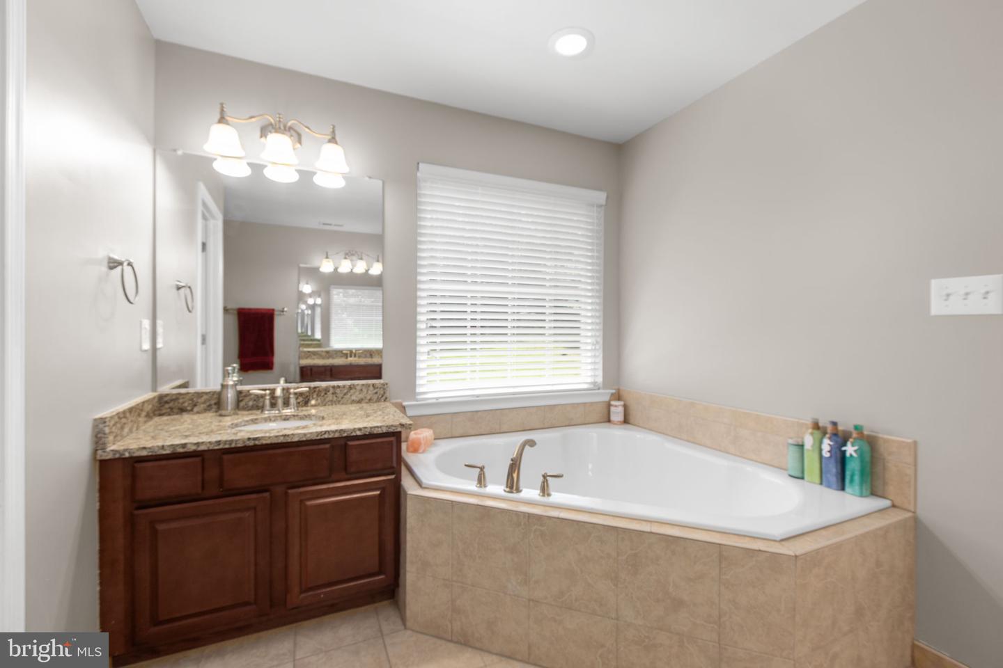 39 TIMBERIDGE DR, FREDERICKSBURG, Virginia 22406, 4 Bedrooms Bedrooms, ,4 BathroomsBathrooms,Residential,For sale,39 TIMBERIDGE DR,VAST2040560 MLS # VAST2040560
