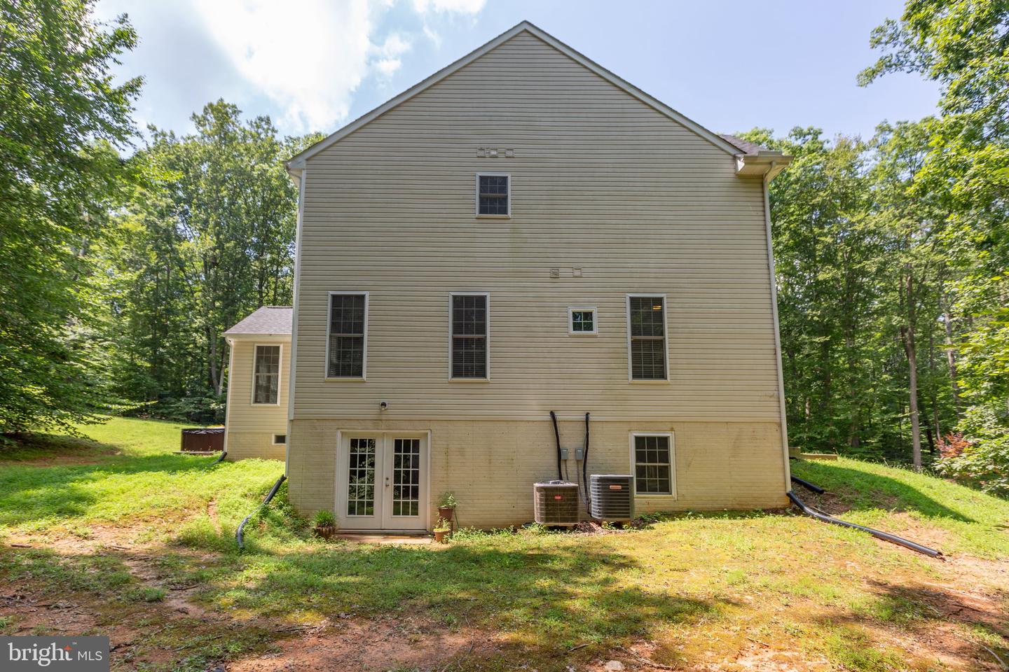 39 TIMBERIDGE DR, FREDERICKSBURG, Virginia 22406, 4 Bedrooms Bedrooms, ,4 BathroomsBathrooms,Residential,For sale,39 TIMBERIDGE DR,VAST2040560 MLS # VAST2040560