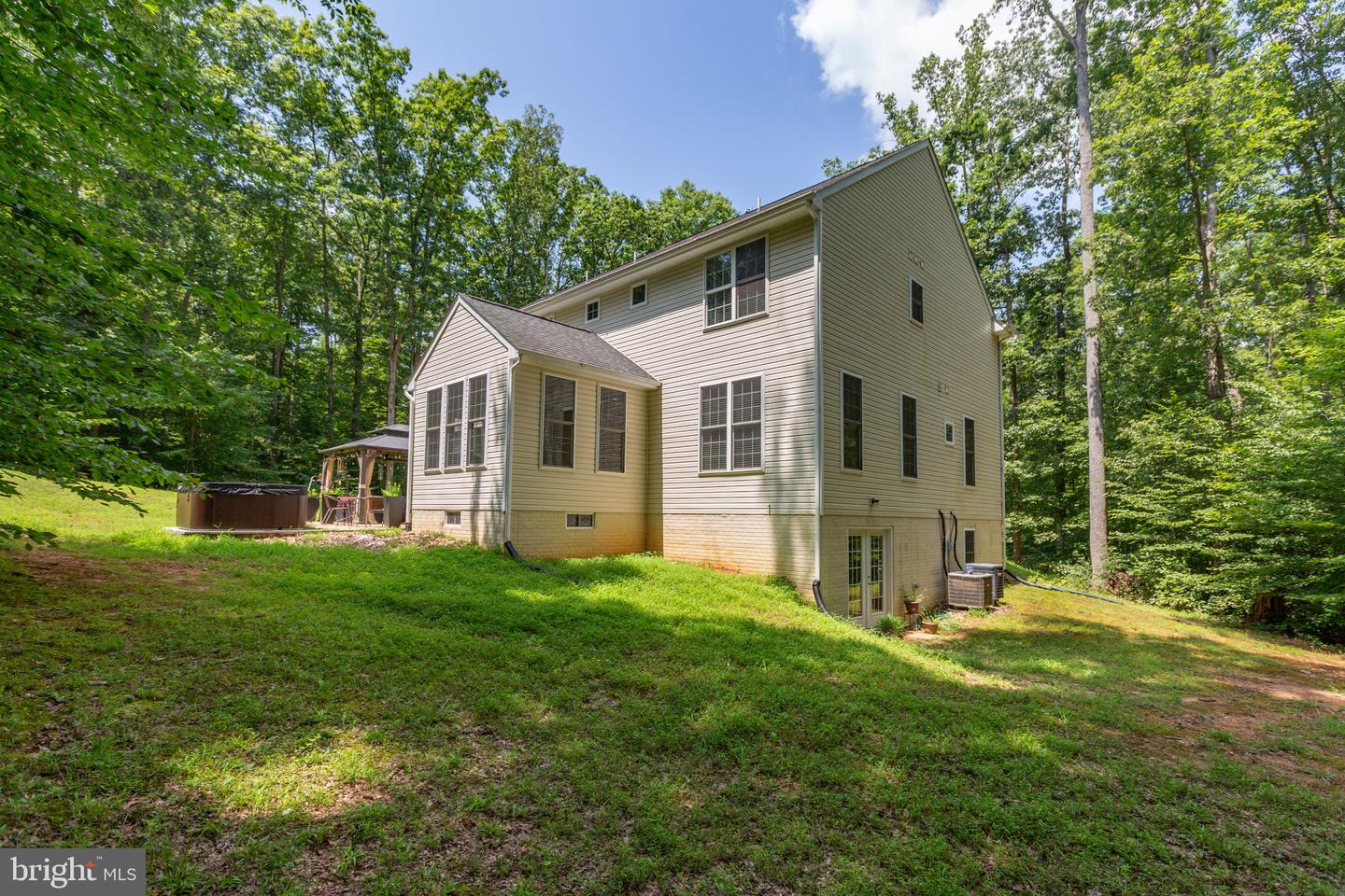 39 TIMBERIDGE DR, FREDERICKSBURG, Virginia 22406, 4 Bedrooms Bedrooms, ,4 BathroomsBathrooms,Residential,For sale,39 TIMBERIDGE DR,VAST2040560 MLS # VAST2040560