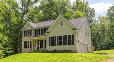 39 TIMBERIDGE DR, FREDERICKSBURG, Virginia 22406, 4 Bedrooms Bedrooms, ,4 BathroomsBathrooms,Residential,For sale,39 TIMBERIDGE DR,VAST2040560 MLS # VAST2040560